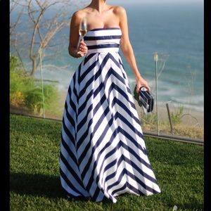 Jessica Simpson Maxi Maternity Dress